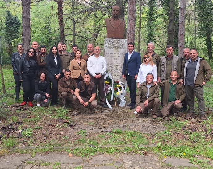 sedmica gora 304241 2 Седмицата на гората (1 – 7 април) бе официално открита в Ловеч от Държавното горско стопанство (ДГС)