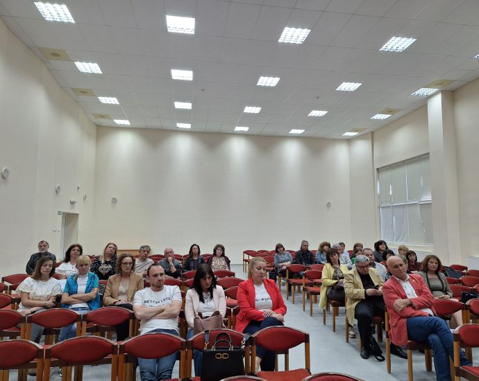 sreshta priem 1004241 1 Държавния план-прием обсъди кметът с директорите на училищата и РУО