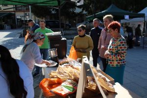 teteven bazar 804241 4 Демонстрации, базар и изложба съпроводиха 9-то издание на Европейските дни на художествените занаяти в Тетевен