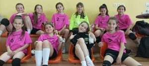 handbal devoiki 1405241 1 Невероятно представяне на 11 годишните хандбалистки