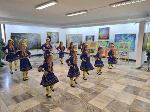 nagrajdavane konkurs 3005241 5 На церемония в Художествената галерия „Проф. Теофан Сокеров“ бяха наградени победителите от Националния конкурс за детска рисунка, компютърна рисунка и есе на тема „Детство мое - реално и вълшебно“