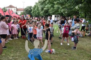 detski praznik 106241 2 И детският празник „Заедно – в света на игрите“ събра много малчугани в Ловеч