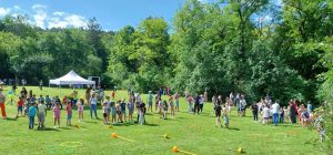 praznik kauza 306241 4 Празникът с кауза, организиран на 1 юни от учителите Лилия Сиракова и Мартин Симеонов в парка „Стратеш“, събра 1355 лв от дарения