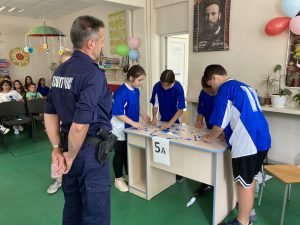 sastezanie bezopasnost 706241 1 В ОУ „Проф. Димитър Димов“ се проведе ученическото състезание „Ваканция, здравей! Да играем безопасно!“