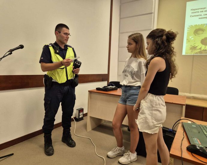 teteven droga 2606241 5 Сред учениците от община Тетевен се проведе кампания за ограничаване разпространението и употребата на наркотични вещества