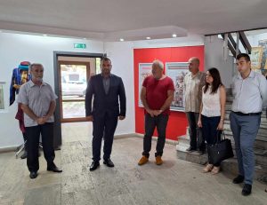 izlojba osvobojdenie 2108241 3 С откриването на две изложби започнаха честванията за 147 години от освобождението на Ловеч