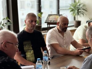 troyan sreshta voda 2908241 3 Кметът Михайлова постави настойчиво въпроса за проблемите с водоснабдяването в някои населени места от общината