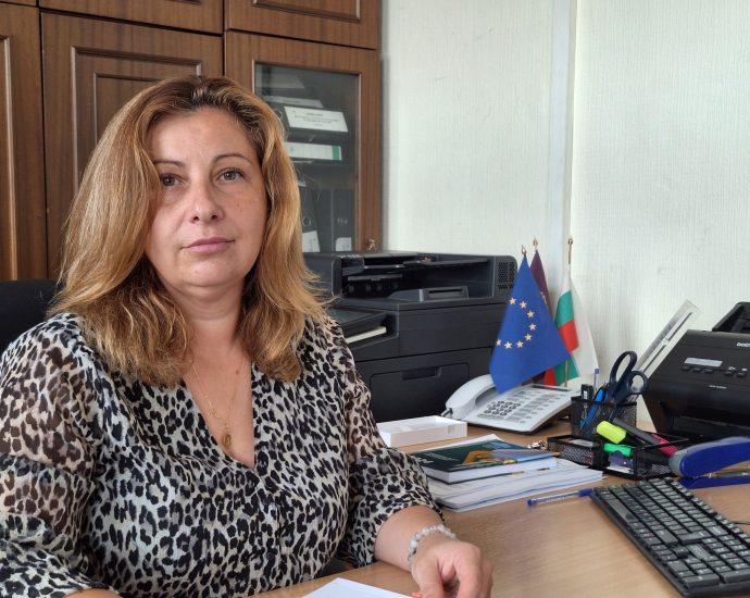 elena pironkova 209241 Елена Пиронкова е назначена за Секретар на Община Ловеч