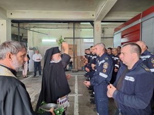 pojarna 1109241 3 Кметът поздрави ловешките огнеборци с професионалния им празник. Шестима пожарникари от Районната служба в Ловеч са отличени с писмена похвала за постигнати високи резултати в служебната дейност