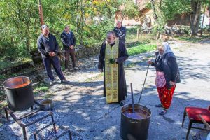 babinci 210241 4 В Тетевенското село Бабинци се състоя празнично събитие по случай честването на Покров на Пресвета Богородица и храмов празник на параклиса „Покров Богородичен“