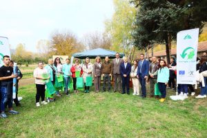gori zalesiavane 3010241 3 120 ученици от пет училища от община Ловеч се включиха в Седмицата на будителите с горските педагози в разсадника в Сливек