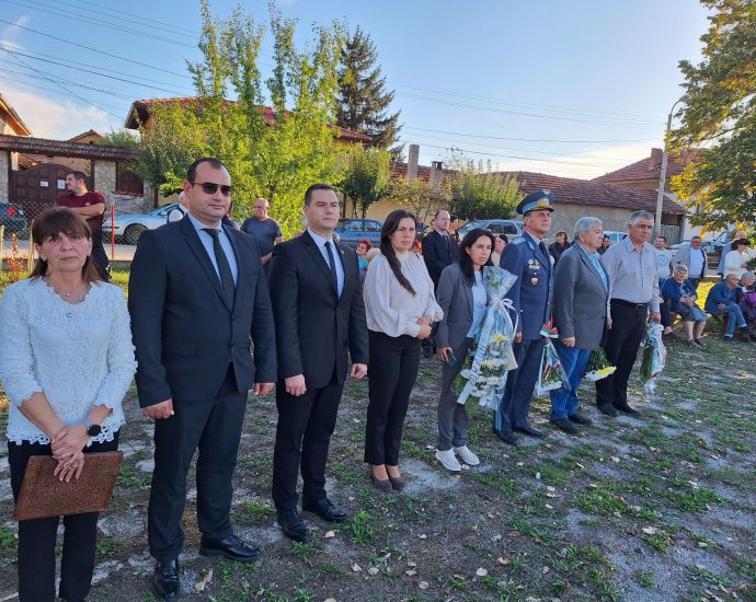 joglav pamet 1010241 1 Паметта на загиналите във войните за обединението на България жители на село Йоглав бе почетена на възпоменателна церемония