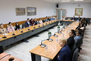 mladej parlament 3010241 1 Първият за мандат 2023 – 2027 г. младежки местен парламент проведе заседание в Ловеч