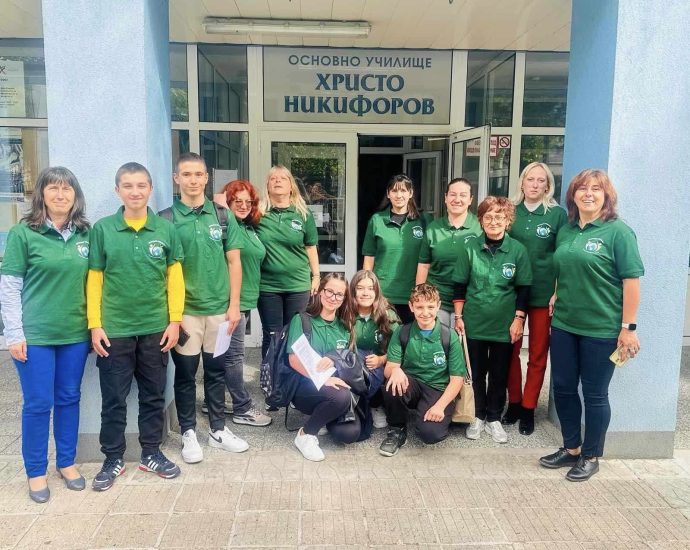 nikiforov 110241 2 Ученици и учители от ОУ „Христо Никифоров“ заминават на обучение в Испания по програма Еразъм+