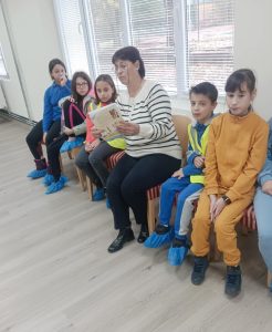 den chetene 1311241 Децата от Детско полицейско управление при ЧОУ "Св. Седмочисленици" в Ловеч отбелязаха Деня на четенето