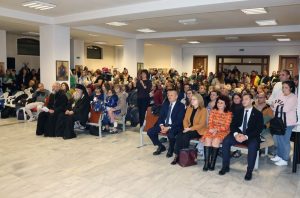 den semeistvo 2211241 3 С концерт в Катедралния храм „Св. св. Кирил и Методий“ в Ловеч беше отбелязано Въведение Богородично и Деня на християнското семейство и християнската младеж