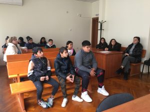 sad deca 1311241 2 И ОУ „Св. Св. Кирил и Методий“ в Ловеч се включи в Образователната програма, която Окръжен съд – Ловеч осъществява
