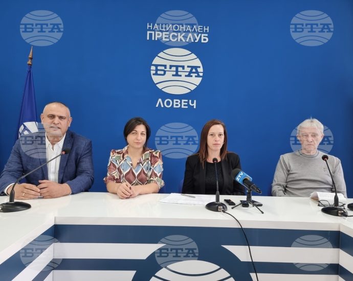 savetnici gerb 2511241 Съветниците на ГЕРБ-СДС в Ловеч: Слаба първа година, оценката ни за работата на общинската власт е незадоволителна