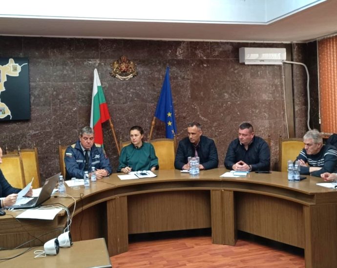 shtab zima 611241 2 По традиция, всички общини и служби декларираха готовността си за зимния сезон