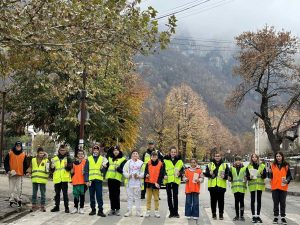 teteven 1811241 5 Ученици от всички училища в Тетевен се включиха в отбелязването на Световния ден за възпоминание на загиналите при пътни инциденти