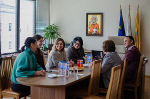 troyan sreshta 2511242 Международният директор и ръководителят на международни партньорства на френското кулинарно училище Ferrandi Paris посетиха Община Троян