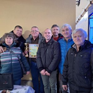 bumov pcheli 212241 5 Призът Пчелар №1 на България за 2024 получи майкопроизводителят Борислав Бумов от Ловеч