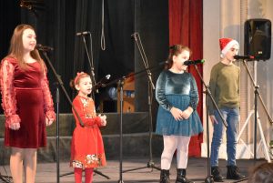 muzikalen sviat 1212241 3 Изпълнители от Академия „Музикален свят“- Ловеч изнесоха концерт в навечерието на идващата Коледа