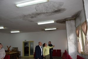sela sreshti 2901251 6 Ловеч е един странен град, със странни политици и още по-странно население, което дори не е способно да се самоуправлявa