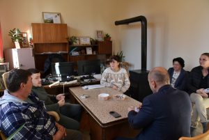 sreshti sela 2801251 1 Кметът на Община Ловеч Страцимир Петков прави срещи с жителите на селата за Стратегията за развитие на населените места в Община Ловеч