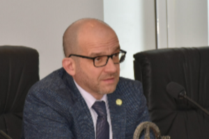 tiholov 2001251 ПОЗИЦИЯ НА ПРЕДСЕДАТЕЛЯ НА ОБЩИНСКИ СЪВЕТ-ЛОВЕЧ