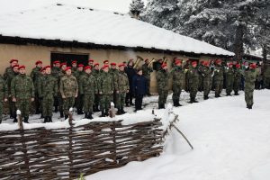chestvane levski 1902251 10 С гражданско поклонение и военен ритуал  пред паметника на Левски в Ловеч бяха отбелязани 152 години от гибелта му