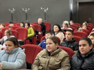 lekcia reciklirane 1202251 1 Рециклиране на текстил: Втори живот за стари дрехи