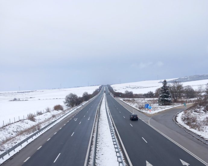 snag0bul 102251 1 Пътищата от републиканската мрежа се обработват против заледяване