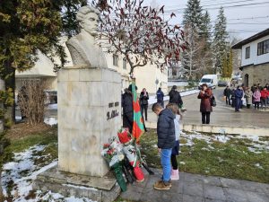 teteven levs 102251 1 Тетевен отбеляза 152 години от гибелта на Апостола на свободата Васил Левски