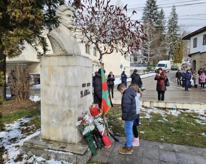 teteven levs 102251 1 Тетевен отбеляза 152 години от гибелта на Апостола на свободата Васил Левски
