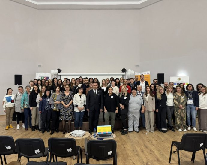 regoanlna sreshta 2003251 ОБЩИНА ЛОВЕЧ ОТБЕЛЯЗА СВЕТОВНИЯ ДЕН НА СОЦИАЛНАТА РАБОТА С РЕГИОНАЛНА СРЕЩА