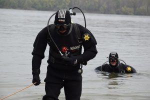 vovolazi 1103251 1 Водолазите и екипите за унищожаване на невзривени боеприпаси от Сухопътните войски повишават подготовката си