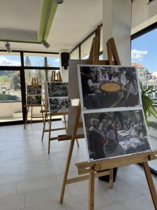 izlojba photo 2604251 1 Изложба с фотографии от Перн ле Фонтен в Туристически информационен център – Троян