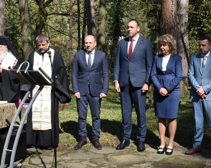 sedmica gora 904251 С тържествено събитие Ловеч отбеляза 100-годишния юбилей от провеждането на „Седмица на гората“ под мотото „Век от вечността в опазване, създаване и грижа!“