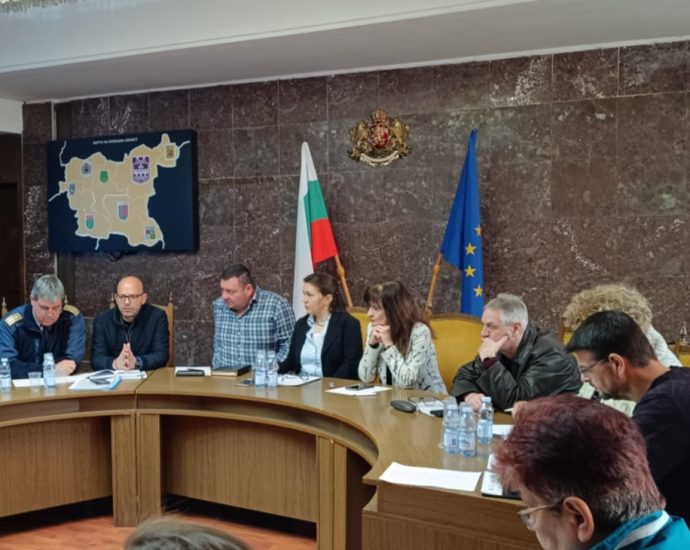 shtab uchene 1604251 3 Областния щаб за изпълнение на плана за защита при бедствия на област Ловеч проведе учение