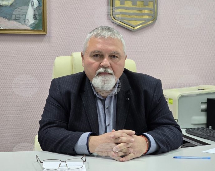 gumnerov 1606251 Кирил Гумнеров предлага да се създаде отново общинско дружество - Общински пазари