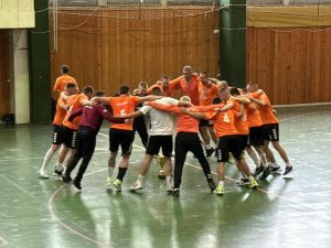 handbal osam 2605251 3 Повод за Ловешка гордост! Мъжкия хандбален отбор на Осъм Ловеч за поредна година в Топ 3 на най-добрите отбори за мъже в България.
