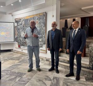 izlojbi lovech 1505251 1 Вчера Ловеч беше домакин на две въздействащи изложби, привлекли вниманието на широк кръг от посетители