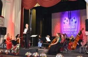 liuliakovi vecher 1105251 1 С много настроение, изкуство и топло посрещане от ловешката публика завърши поредното издание на един от най-обичаните културни събития в града – „Люлякови музикални вечери – Ловеч 2025“