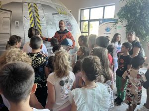 planetarium 2805251 3 Мобилен планетариум ще зарадва децата в Ловеч на 1 юни