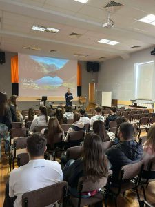 trotinetki lovech 1505251 6 Полицията в Ловеч с апел към учениците: Тротинетката е средство за придвижване, не за забавление