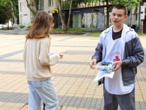 bez cigari 106251 1 Ловеч се включи в Световния ден без тютюнопушене с кампания „Бонбон вместо цигара“