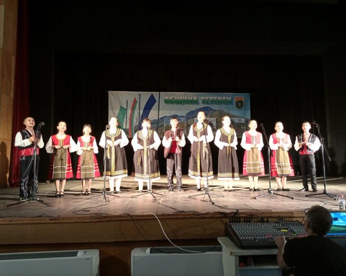 folk festival 1206251 Регионалният етап на XIII национален събор на народното творчество Копривщица 2025 ще се проведе на 14 юни в Тетевен