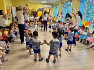 gradina praznikk 1062651 1 Празник с усмивки и музика в Детска ясла №1 „Шарено петле“ в Ловеч по случай 1 юни