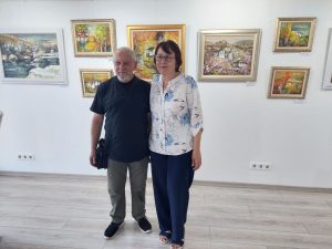 izlojba mostove 1906251 2 Областният управител откри изложбата на Петкан Наков в арт галерия „Мостове“ в Ловеч